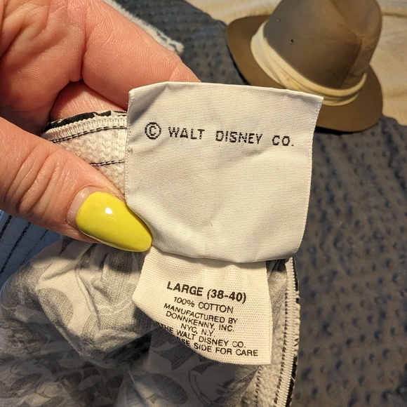 Vintage black and white graphic Mickey & Co shorts - Picture 2 of 7